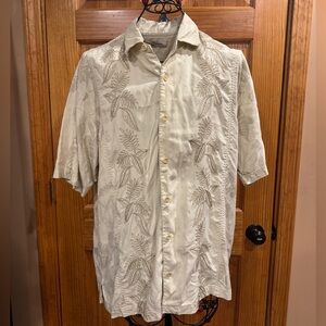 Tommy Bahama 100% Silk Short Sleeve Hawaiian Shirt, Large, Earth Tones